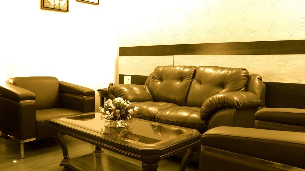 Rosemallow Hotel New Delhi Extérieur photo