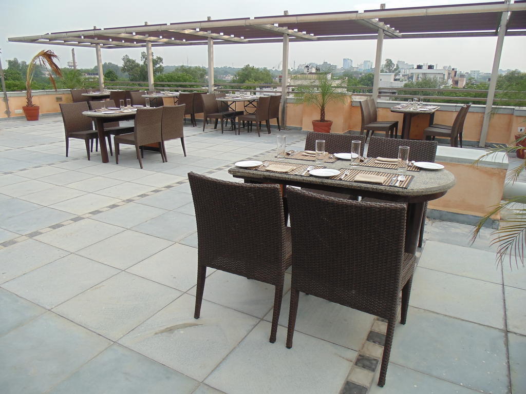 Rosemallow Hotel New Delhi Extérieur photo