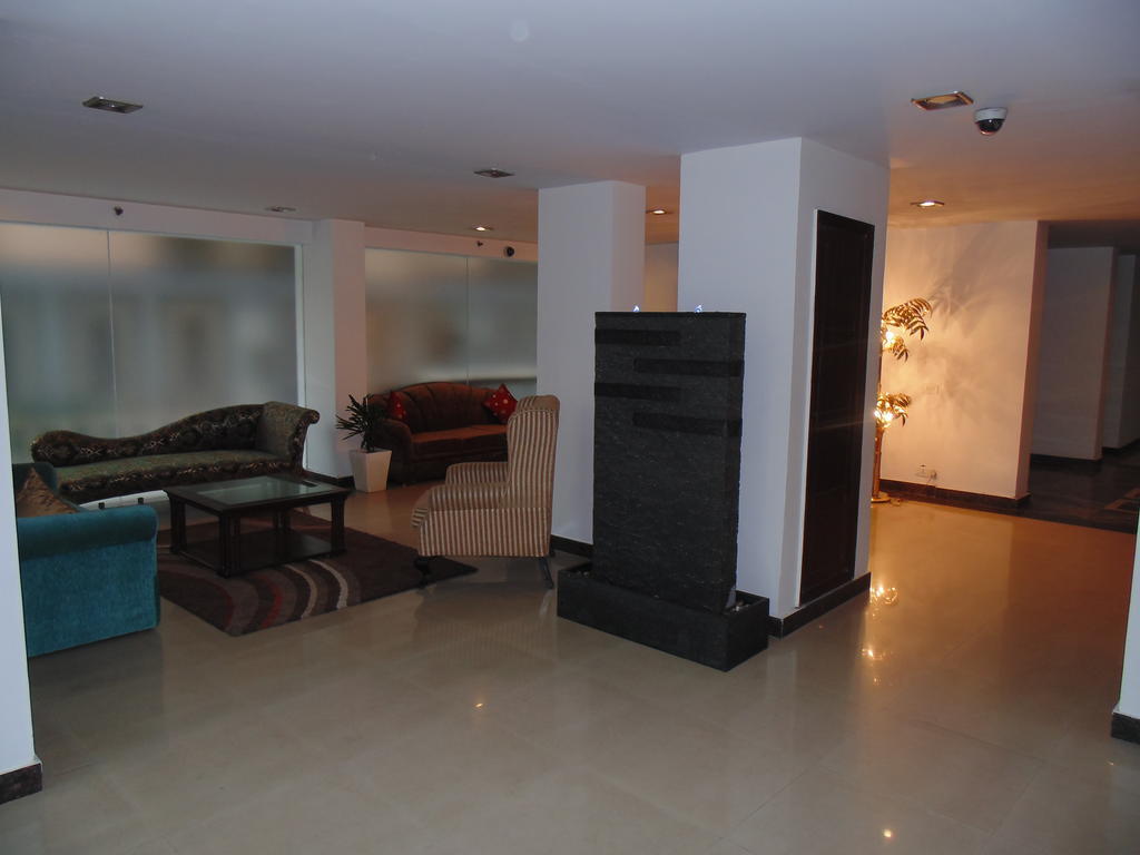 Rosemallow Hotel New Delhi Extérieur photo